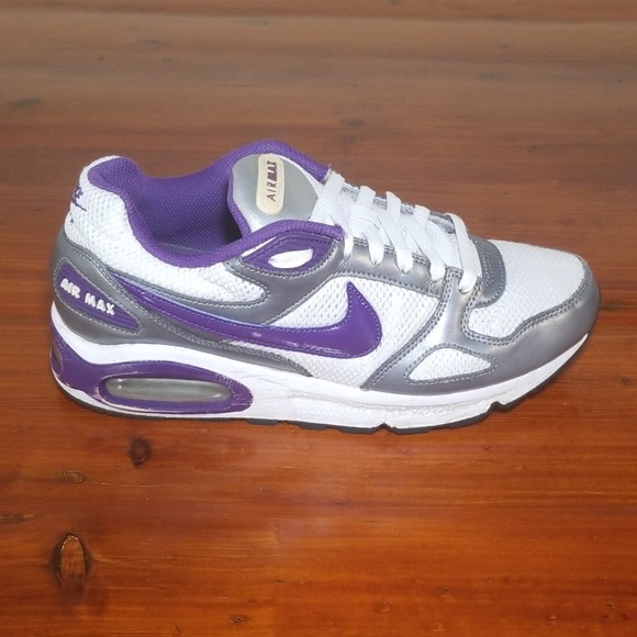 Nike Air Max 2009. Womens Size 9. Nike Air Max 2009. Womens Size 9.